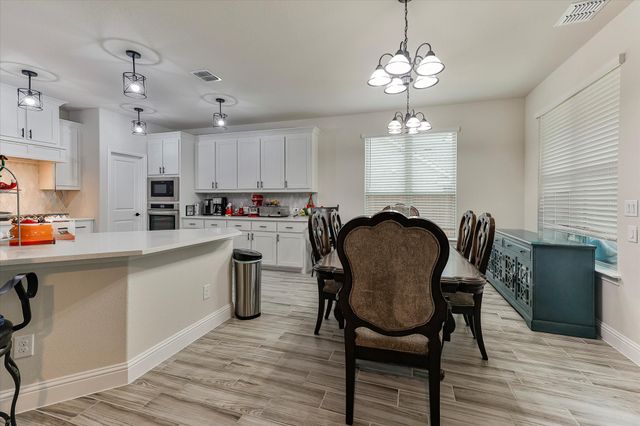 10 Covey Lane, Sanger, TX 76266