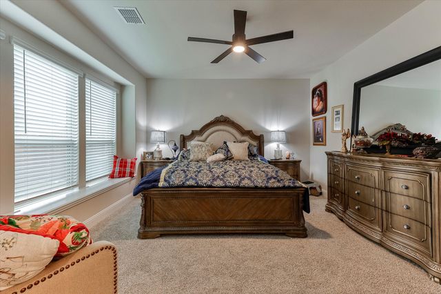 10 Covey Lane, Sanger, TX 76266