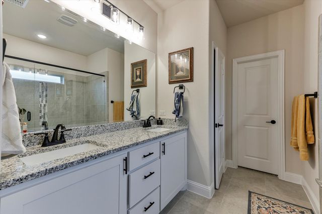 10 Covey Lane, Sanger, TX 76266