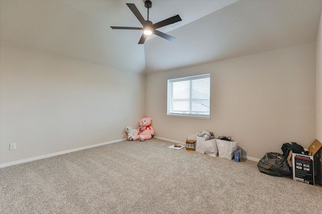 10 Covey Lane, Sanger, TX 76266