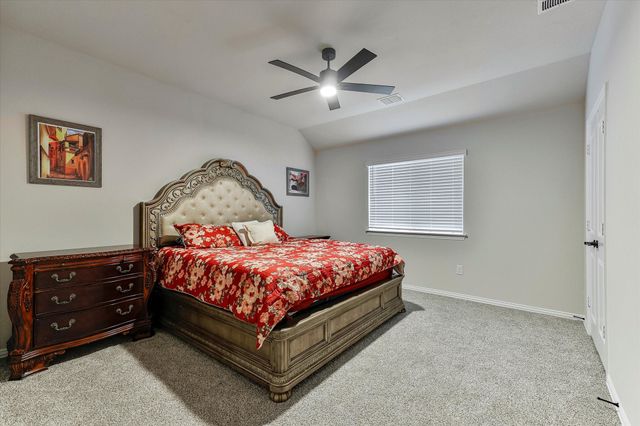 10 Covey Lane, Sanger, TX 76266