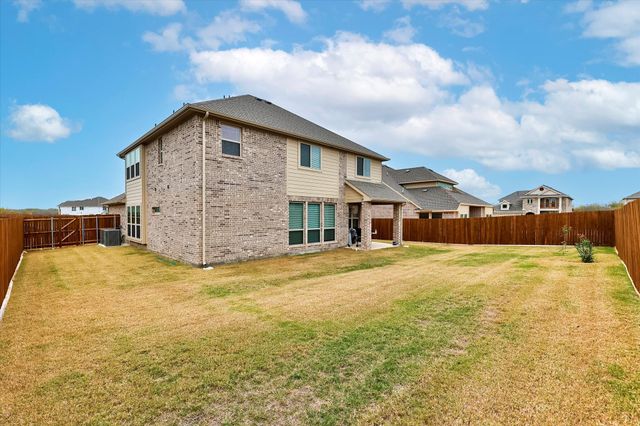 10 Covey Lane, Sanger, TX 76266
