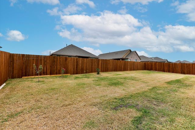 10 Covey Lane, Sanger, TX 76266