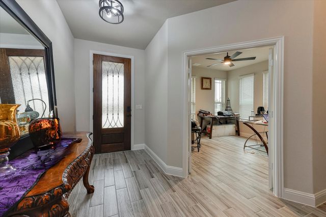 10 Covey Lane, Sanger, TX 76266