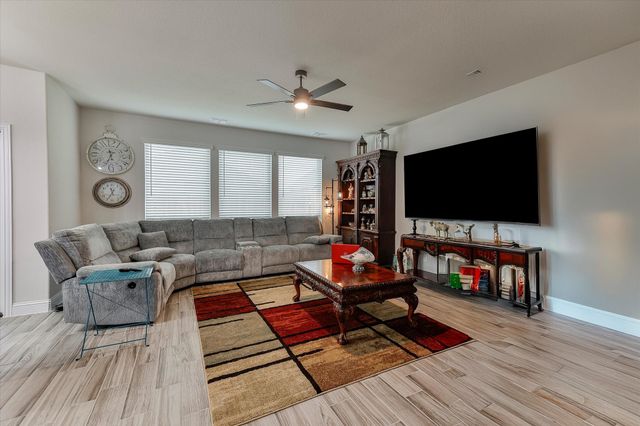 10 Covey Lane, Sanger, TX 76266