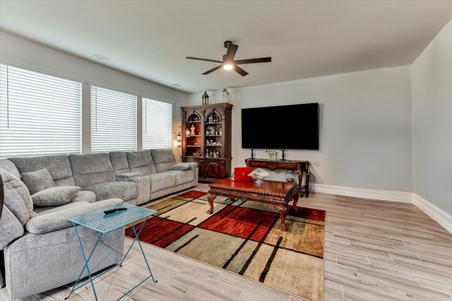 10 Covey Lane, Sanger, TX 76266