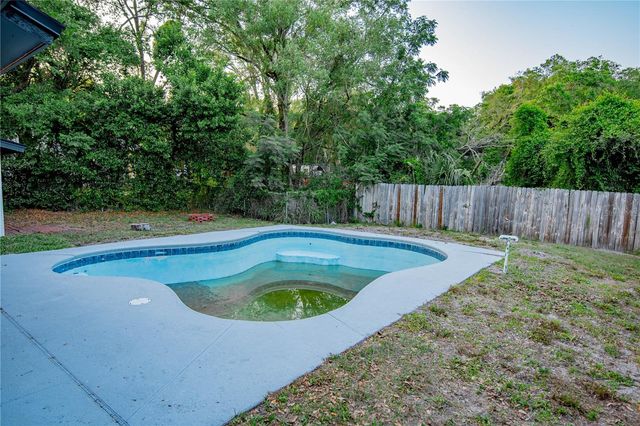 5147 LAKE NINA DRIVE, Orlando, FL 32810