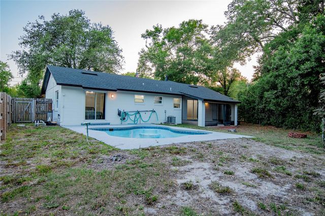 5147 LAKE NINA DRIVE, Orlando, FL 32810