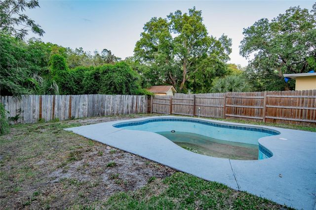 5147 LAKE NINA DRIVE, Orlando, FL 32810