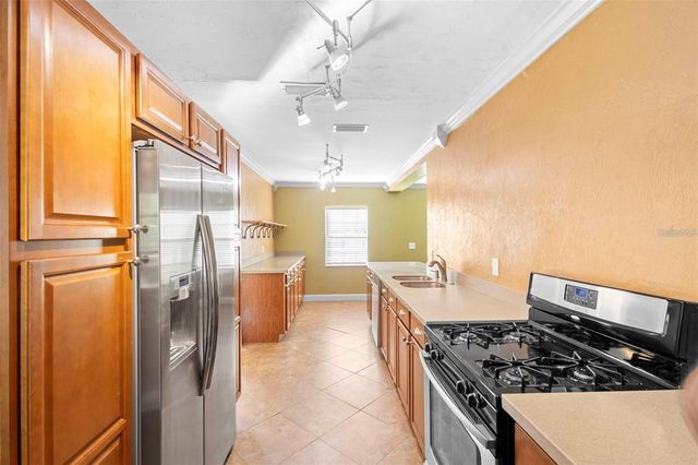 611 N GARFIELD AVENUE, Deland, FL 32724