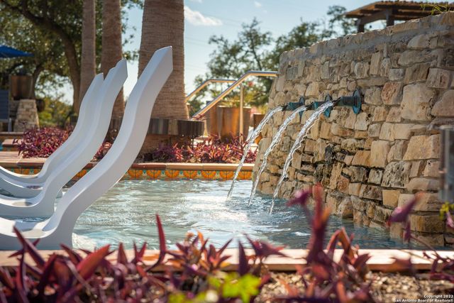 111 Valencia, Boerne, TX 78006