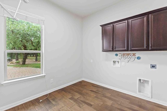 4512 Diamante DR, Spicewood, TX 78669