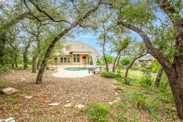 4512 Diamante DR, Spicewood, TX 78669
