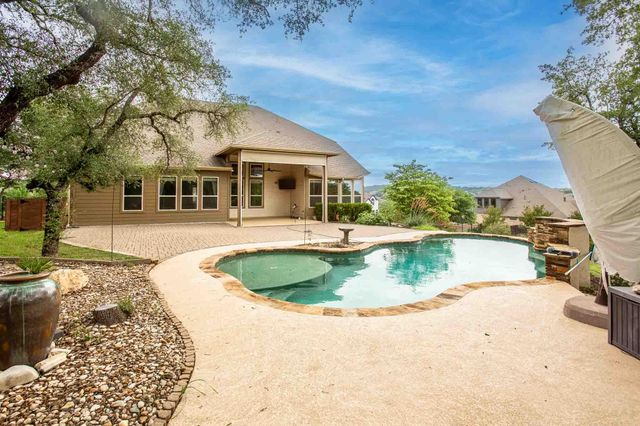 4512 Diamante DR, Spicewood, TX 78669