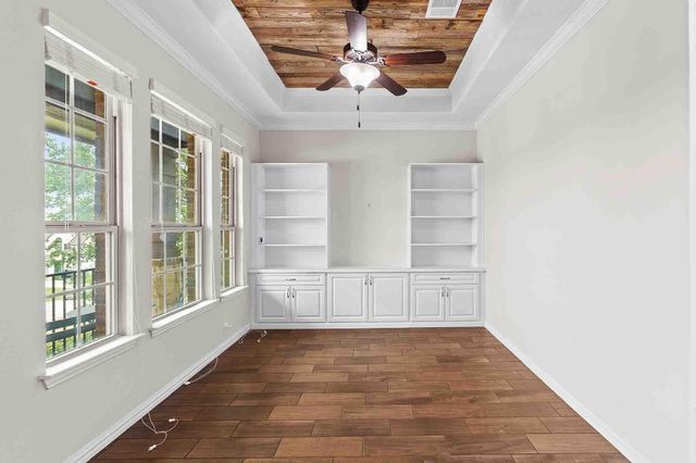 4512 Diamante DR, Spicewood, TX 78669