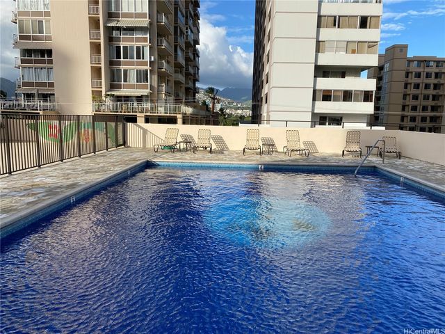 2410 Cleghorn Street 3001, Honolulu, HI 96815