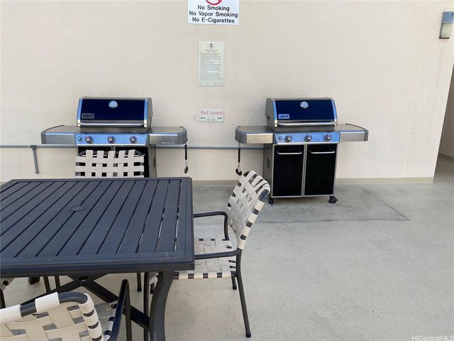 2410 Cleghorn Street 3001, Honolulu, HI 96815