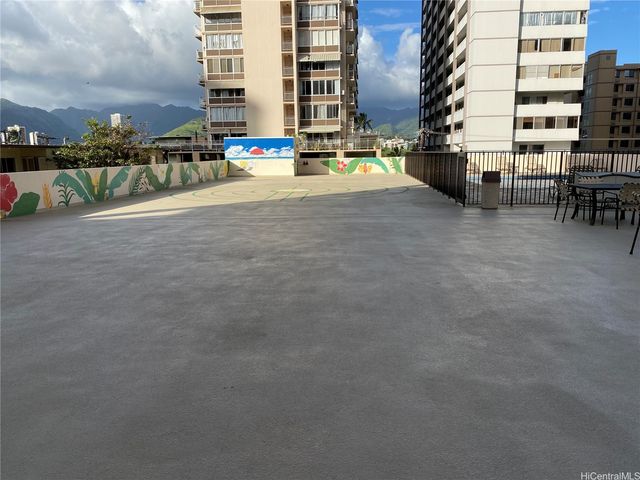 2410 Cleghorn Street 3001, Honolulu, HI 96815