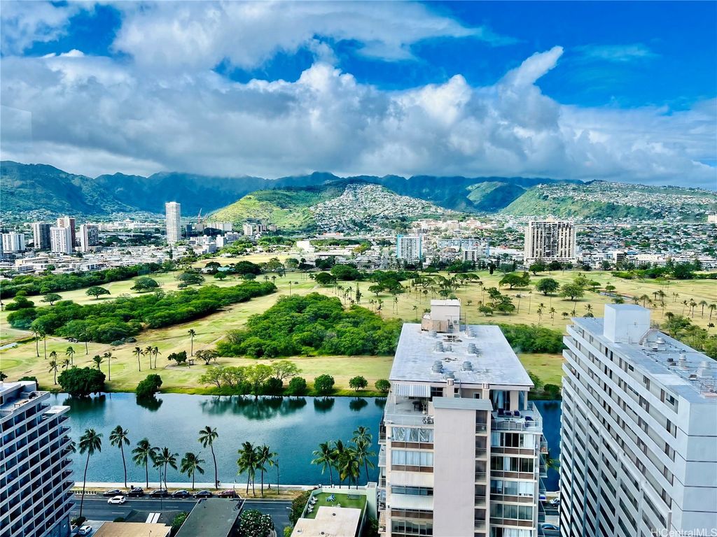 2410 Cleghorn Street 3001, Honolulu, HI 96815