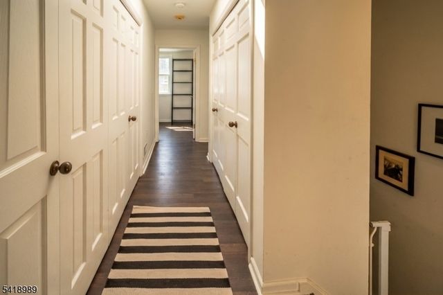 130 Kensington Dr, Fort Lee Boro, NJ 07024