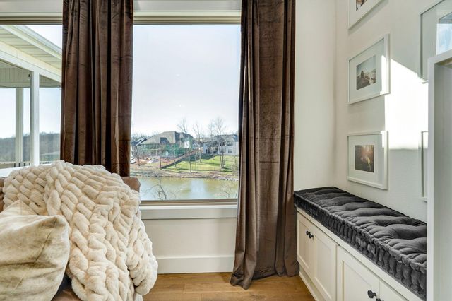 6139 S Dollison Avenue, Springfield, MO 65810