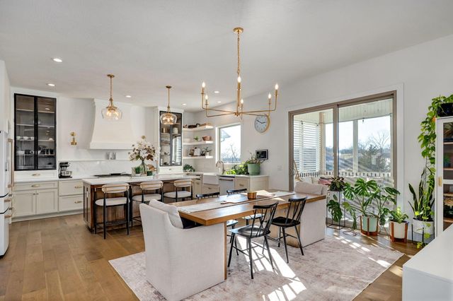 6139 S Dollison Avenue, Springfield, MO 65810