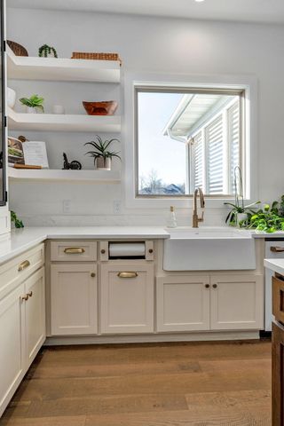 6139 S Dollison Avenue, Springfield, MO 65810