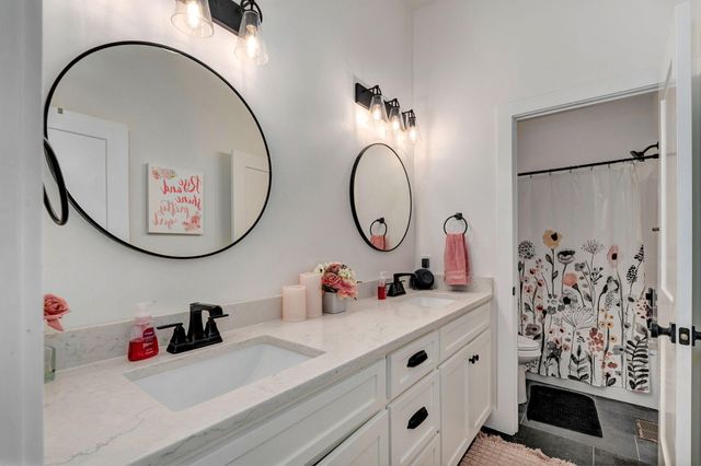 6139 S Dollison Avenue, Springfield, MO 65810