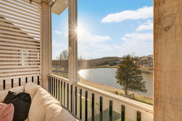 6139 S Dollison Avenue, Springfield, MO 65810