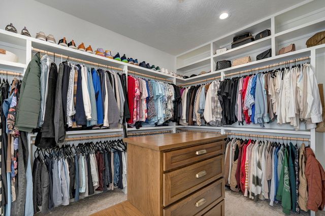 6139 S Dollison Avenue, Springfield, MO 65810