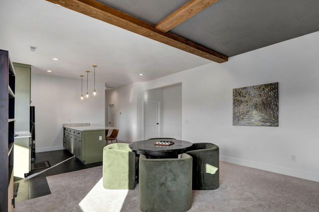 6139 S Dollison Avenue, Springfield, MO 65810