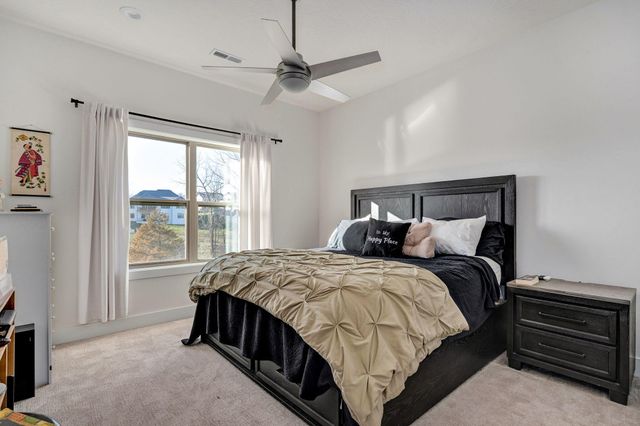 6139 S Dollison Avenue, Springfield, MO 65810