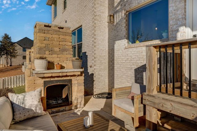 6139 S Dollison Avenue, Springfield, MO 65810