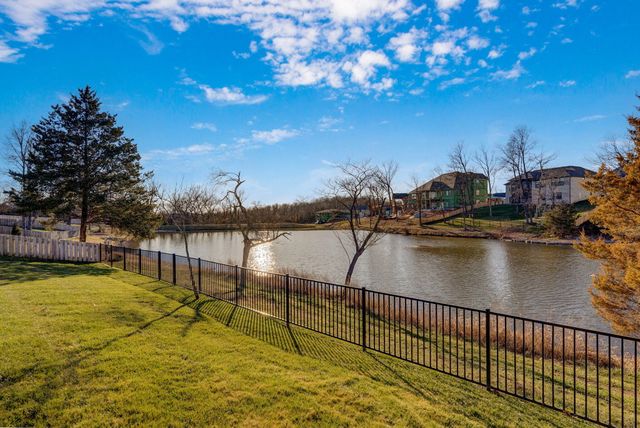 6139 S Dollison Avenue, Springfield, MO 65810