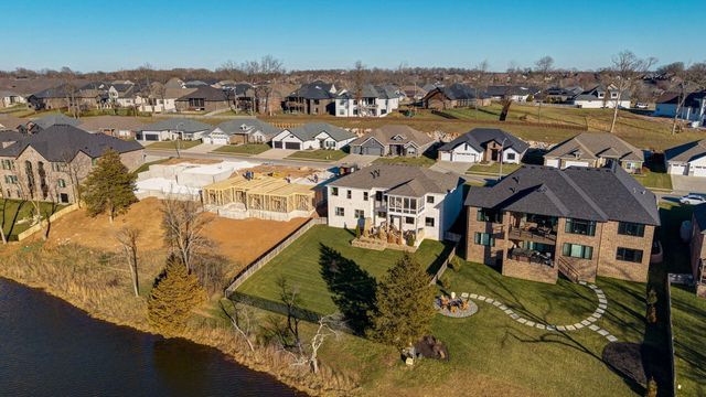 6139 S Dollison Avenue, Springfield, MO 65810