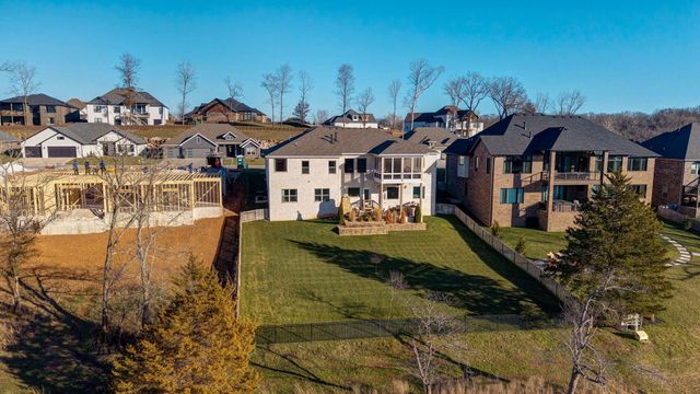 6139 S Dollison Avenue, Springfield, MO 65810