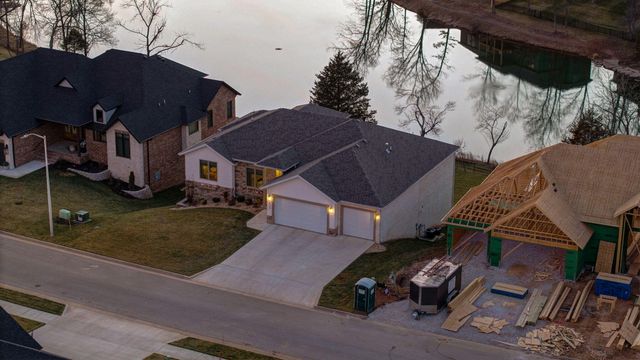 6139 S Dollison Avenue, Springfield, MO 65810