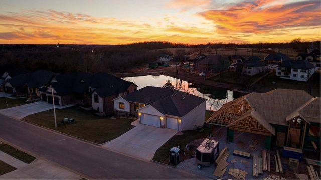 6139 S Dollison Avenue, Springfield, MO 65810