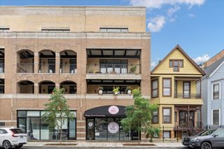 1425 W BELMONT Avenue 3, Chicago, IL 60657