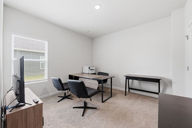 1558 N Emerald Valley Dr, Mulvane, KS 67110