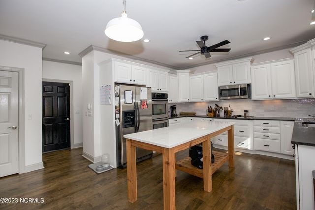 26 Princess Gate, Whispering Pines, NC 28327