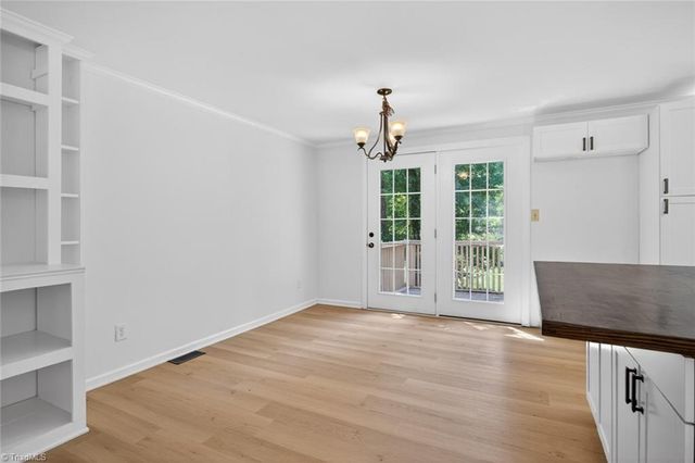 1109 Century Park Avenue, Kernersville, NC 27284