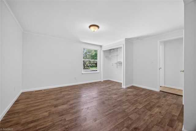 1109 Century Park Avenue, Kernersville, NC 27284