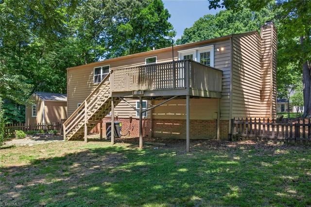 1109 Century Park Avenue, Kernersville, NC 27284