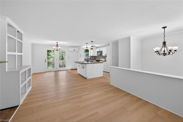 1109 Century Park Avenue, Kernersville, NC 27284