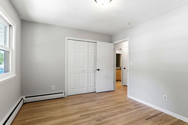 1866 Shryer Avenue W, Roseville, MN 55113