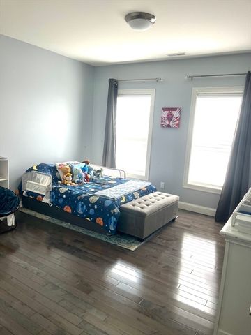 352 Church St, Northborough, MA 01532