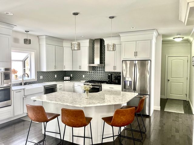 352 Church St, Northborough, MA 01532