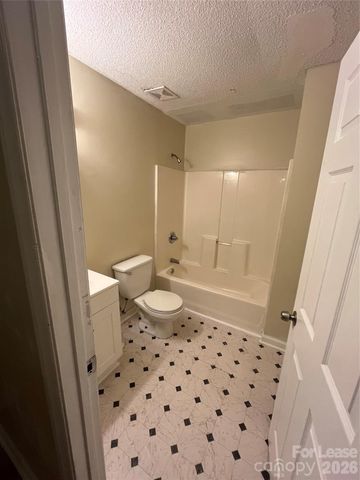 6718 Rockwell Boulevard, Charlotte, NC 28269