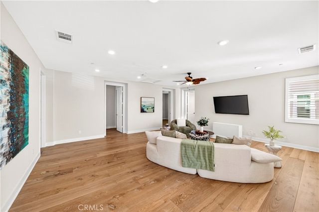 66 Bolide, Irvine, CA 92618